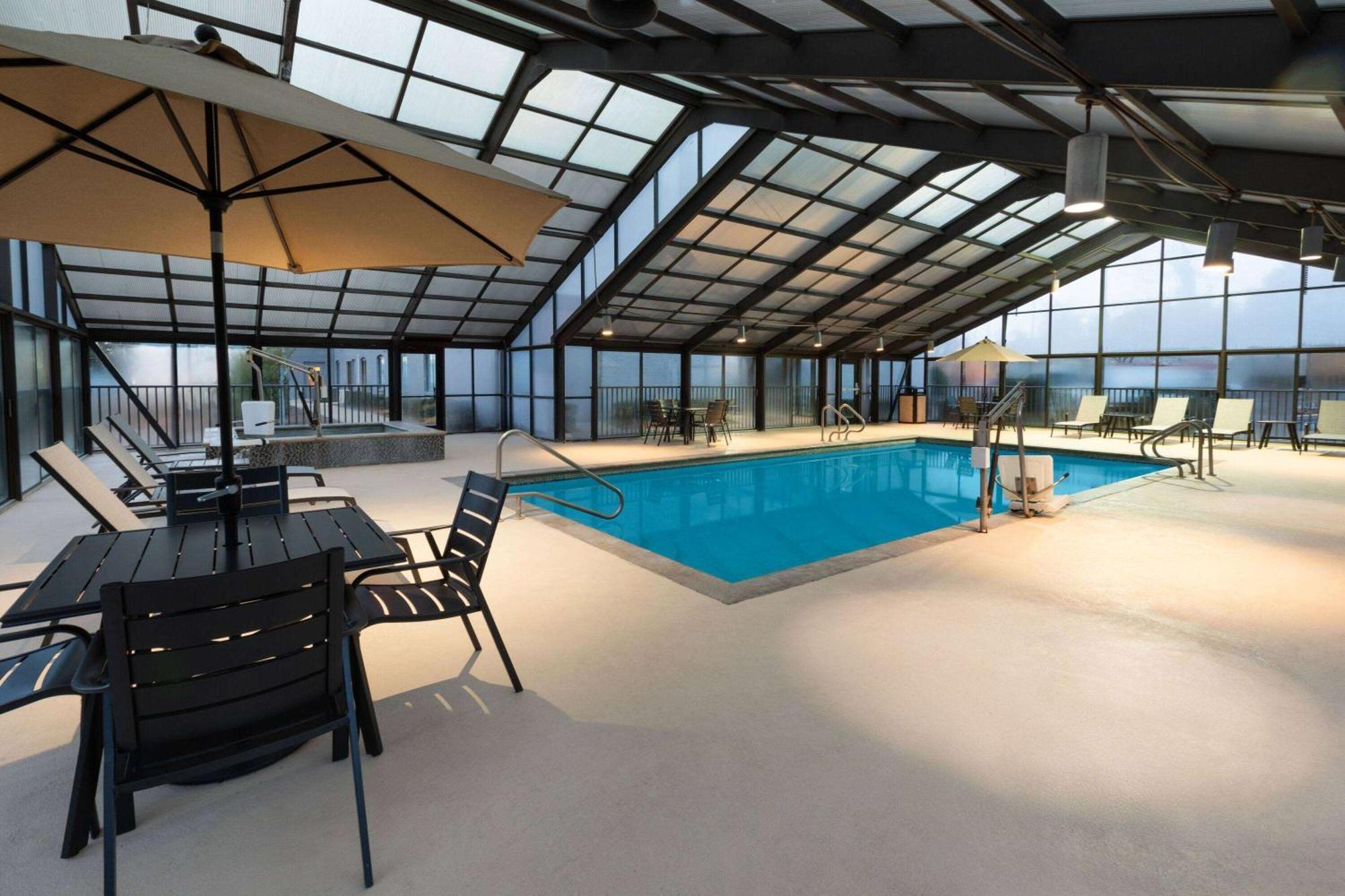 La Quinta Inn & Suites By Wyndham Meridian Kültér fotó