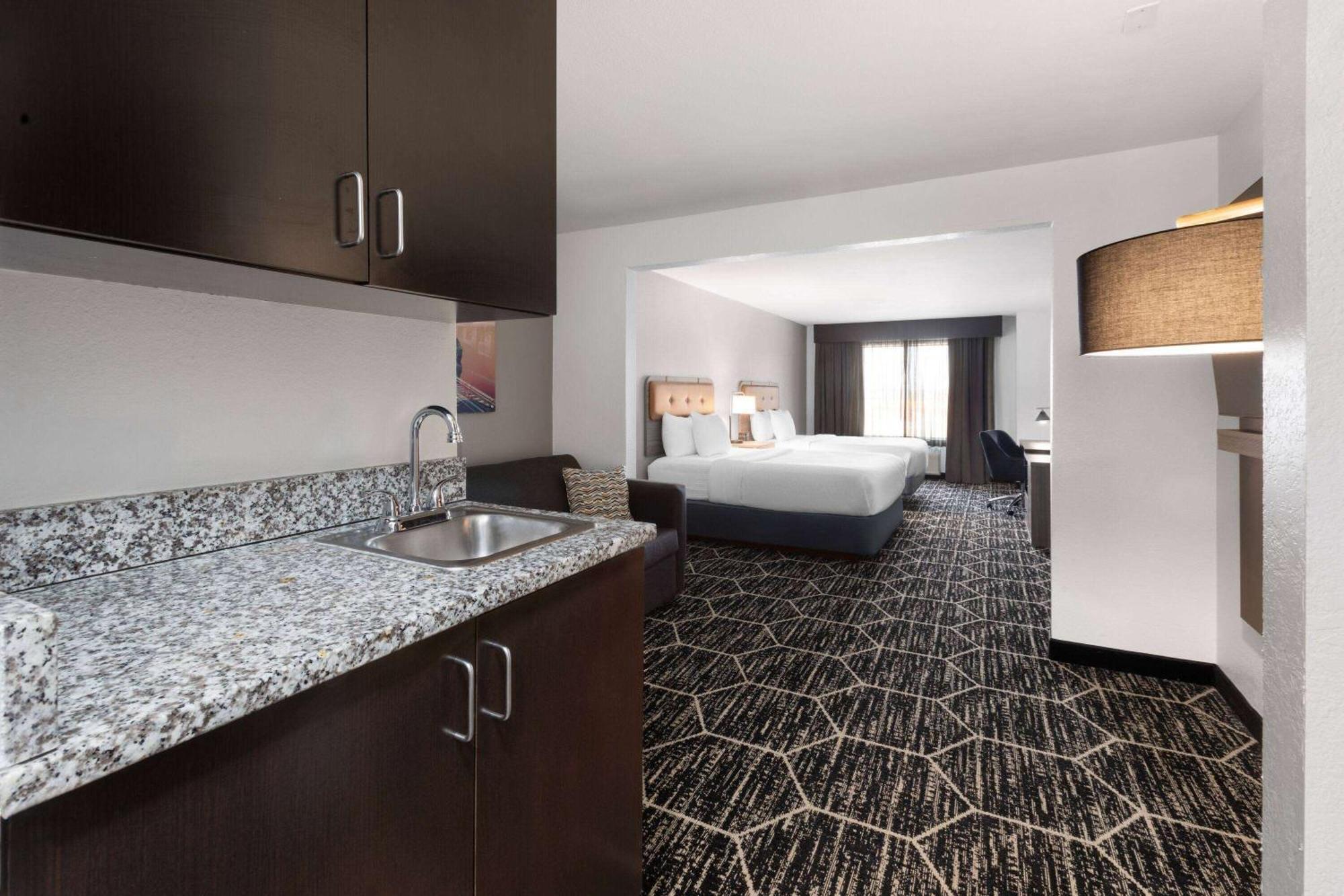 La Quinta Inn & Suites By Wyndham Meridian Kültér fotó